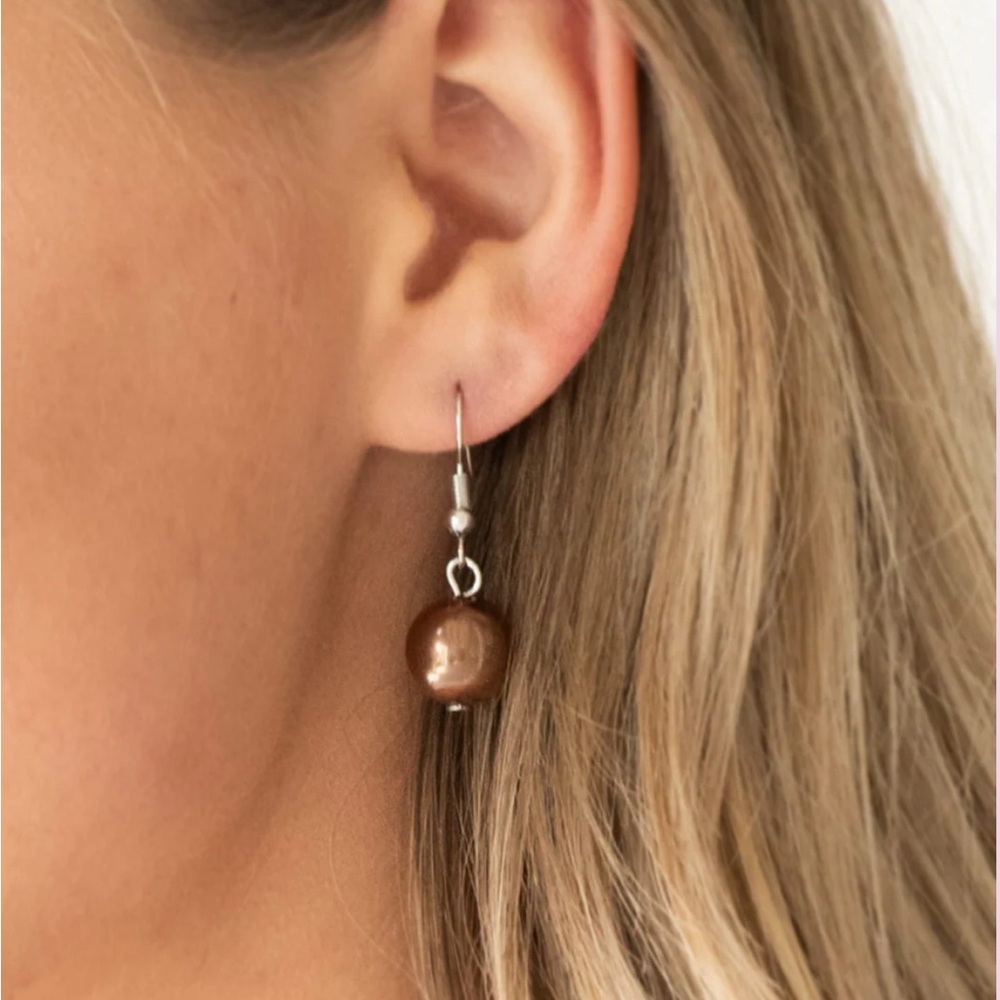 PAPARAZZI THE MORE THE MODEST MULTI NECKLACE & EARRINGS - Picture 3 of 4